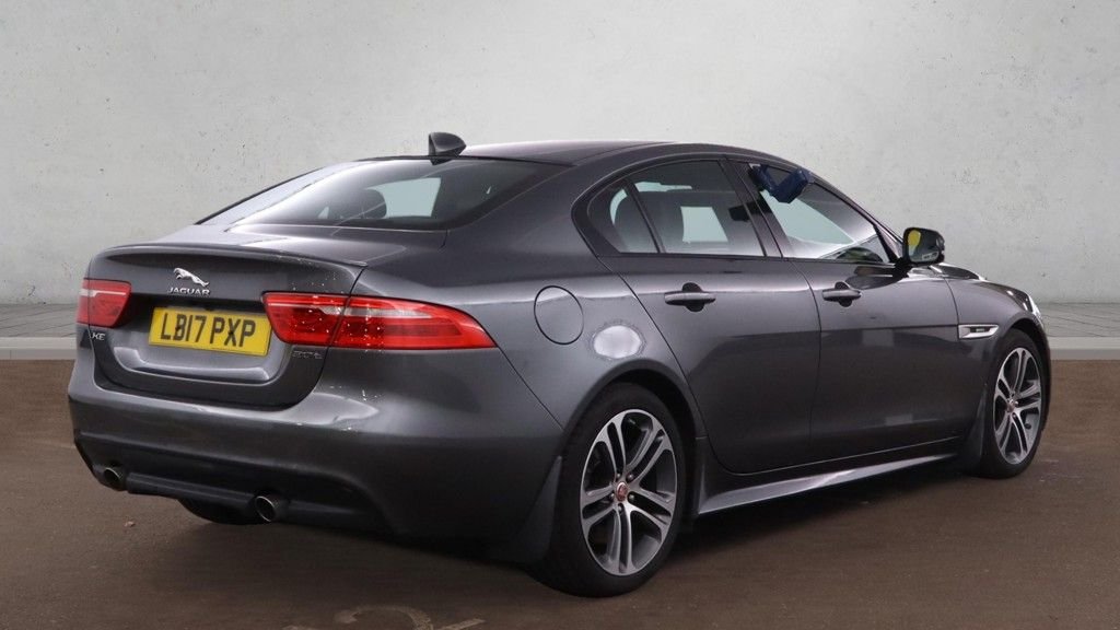 Used Jaguar XE 2017 for sale - 76586668: Photo 7