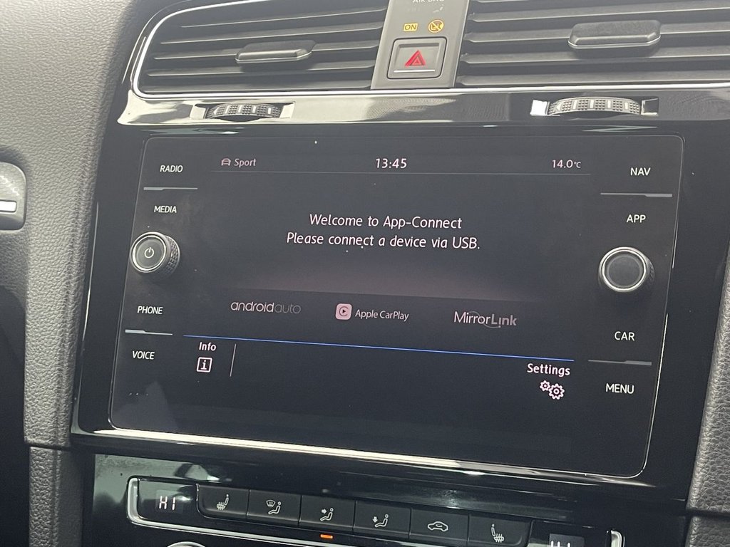 Used Volkswagen Golf 2017 for sale - 76291790: Photo 27