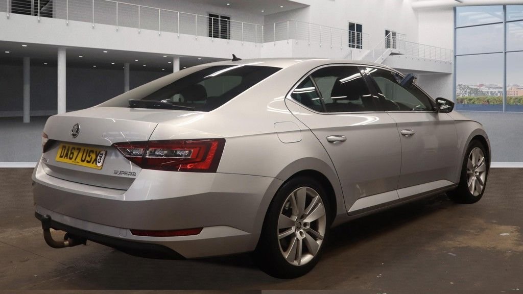 Used Skoda Superb 2017 for sale - 76731165: Photo 16