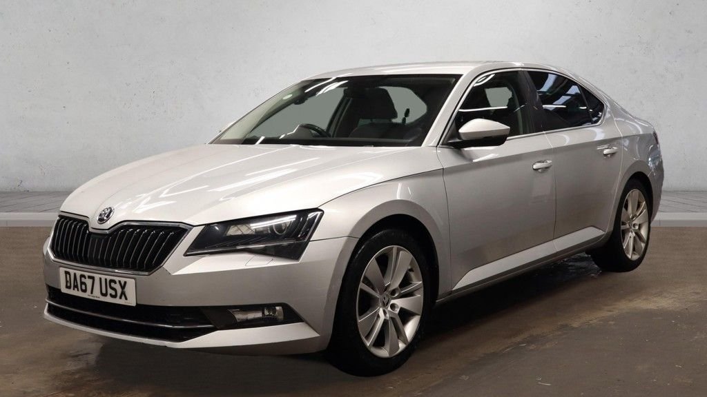 Used Skoda Superb 2017 for sale - 76731165: Photo 2