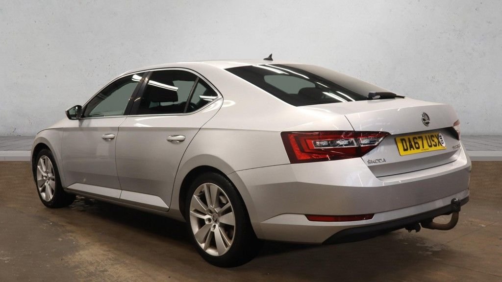 Used Skoda Superb 2017 for sale - 76731165: Photo 3