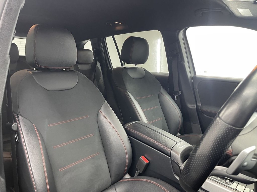 Used Mercedes-Benz GLB 2022 for sale - 77966920: Photo 2