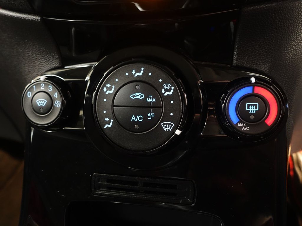 Used Ford Fiesta 2015 for sale - 77026804: Photo 22