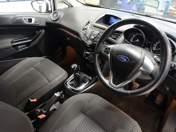 Used Ford Fiesta 2015 for sale - 77026804: Photo
