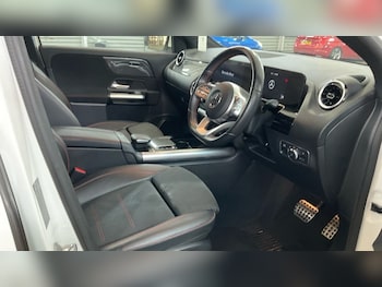 Used Mercedes-Benz GLA 2021 for sale - 77342023: Photo