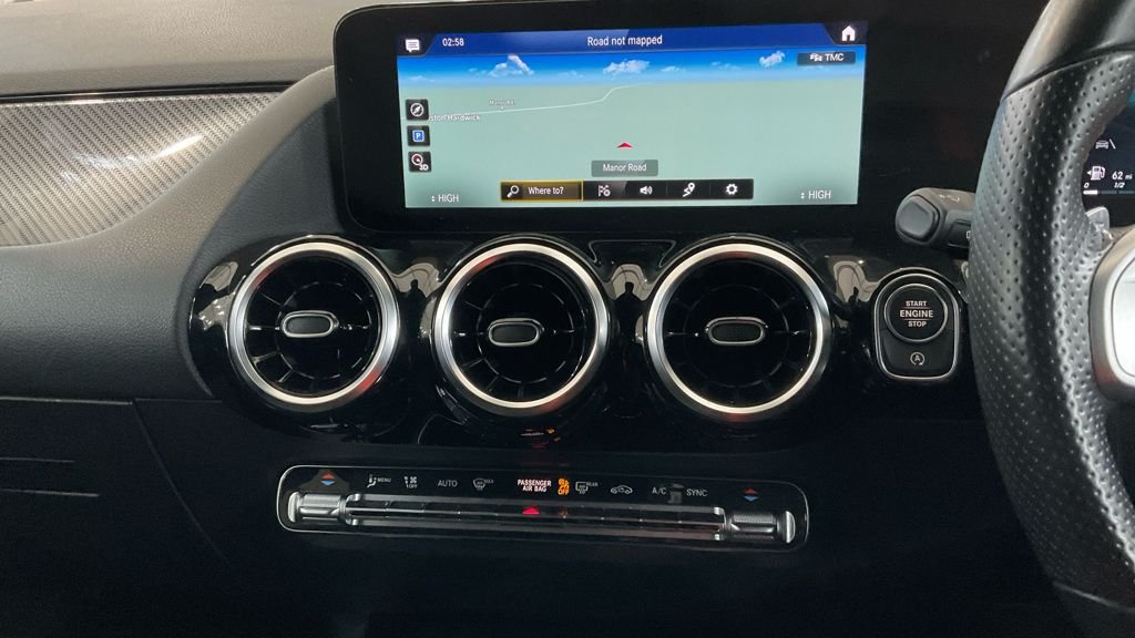 Used Mercedes-Benz GLA 2021 for sale - 77342023: Photo 3