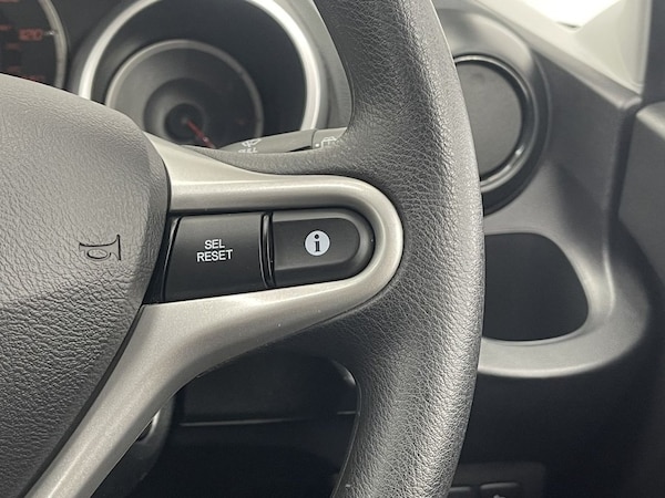 Used Honda Jazz 2010 for sale - 76202605: Photo 25