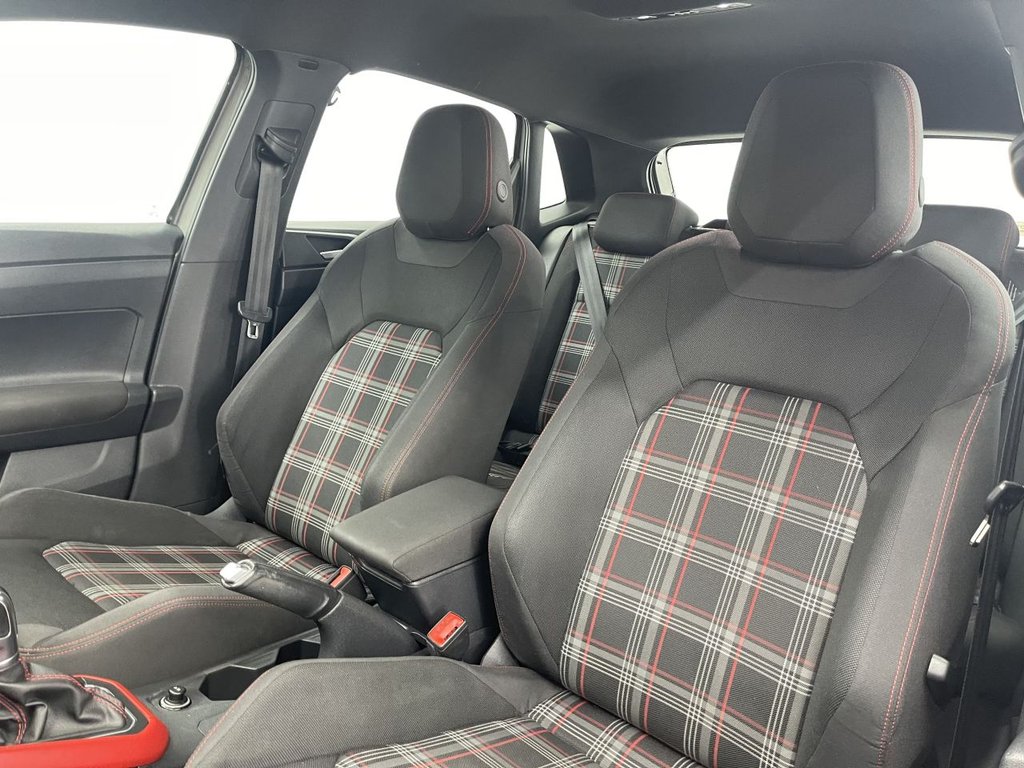 Used Volkswagen Polo 2019 for sale - 77232030: Photo 14