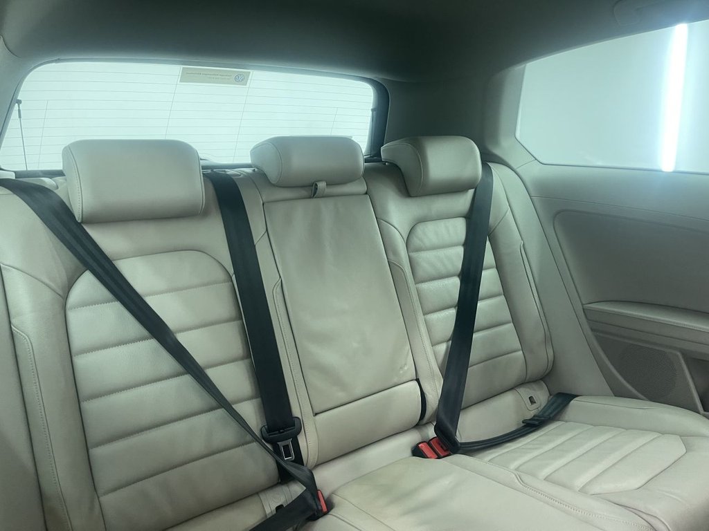 Used Volkswagen Golf 2014 for sale - 77748232: Photo 17