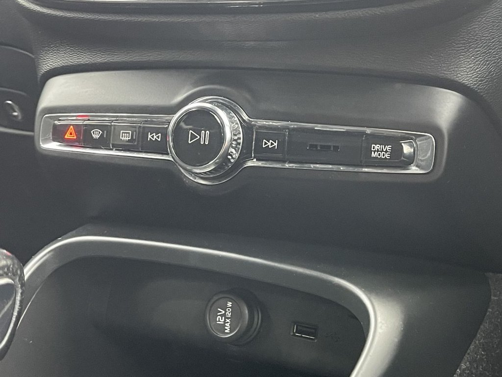 Used Volvo XC40 2020 for sale - 75853382: Photo 34