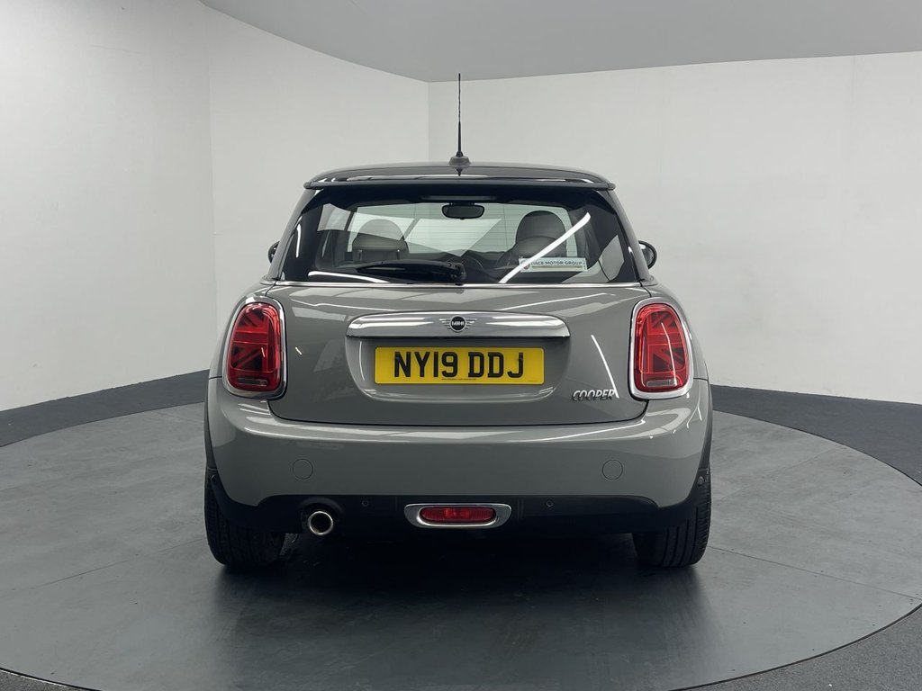 Used MINI Hatch 2019 for sale - 76256467: Photo 10