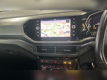 Used Volkswagen T-Cross 2020 for sale - 75716678: Photo