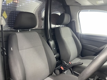 Used Volkswagen Caddy 2016 for sale - 76569899: Photo