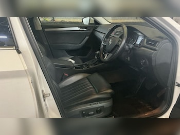 Used Skoda Superb 2018 for sale - 77313388: Photo