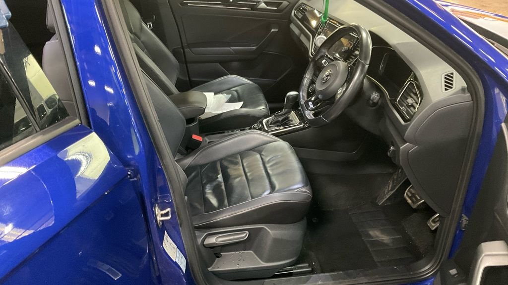 Used Volkswagen T-Roc 2020 for sale - 77976289: Photo 2