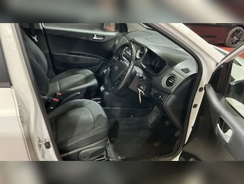 Used Hyundai i10 2019 for sale - 75515461: Photo