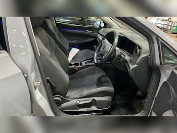 Used Volkswagen Golf 2023 for sale - 77952577: Photo