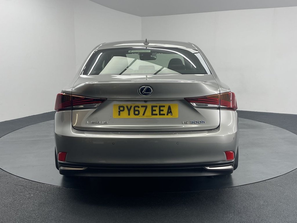 Used Lexus IS 2017 for sale - 76570618: Photo 10