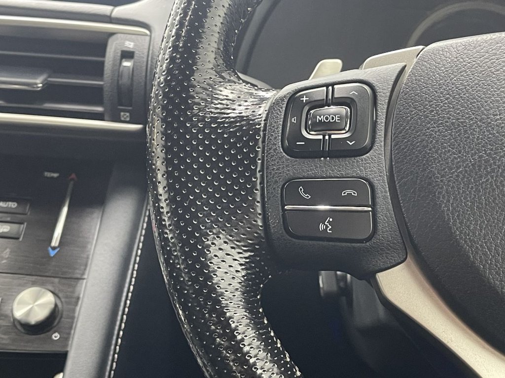 Used Lexus IS 2017 for sale - 76570618: Photo 22