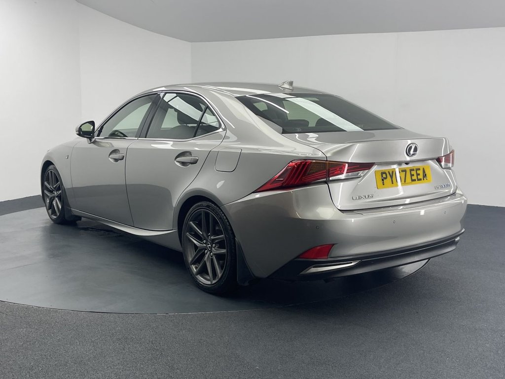 Used Lexus IS 2017 for sale - 76570618: Photo 8