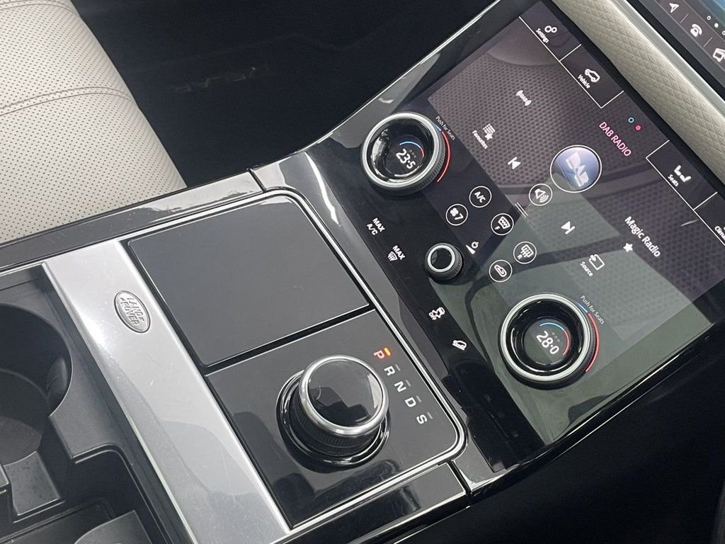 Used Land Rover Range Rover Velar 2017 for sale - 76711469: Photo 25