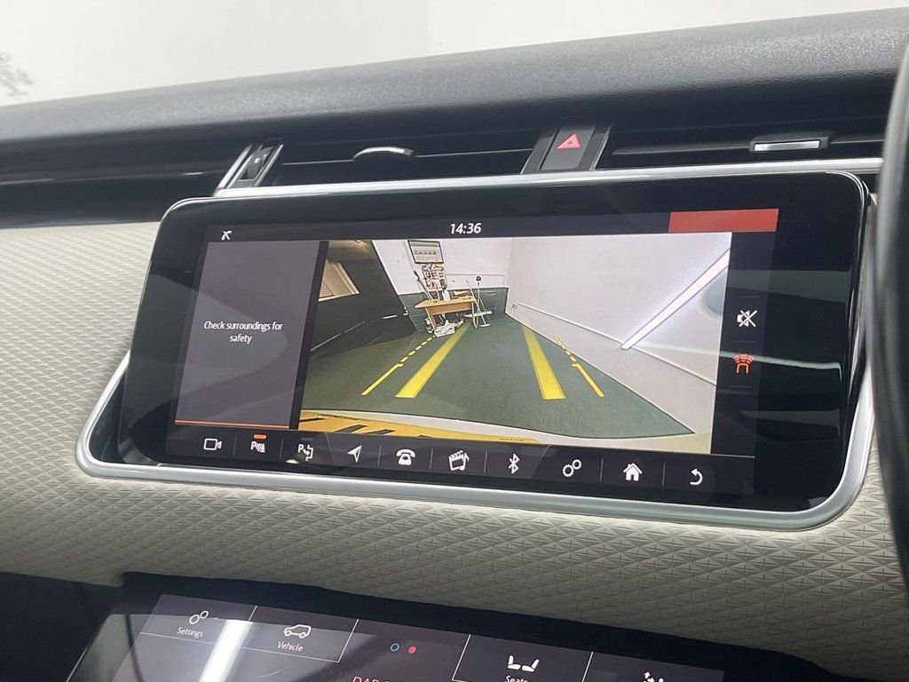 Used Land Rover Range Rover Velar 2017 for sale - 76711469: Photo 31