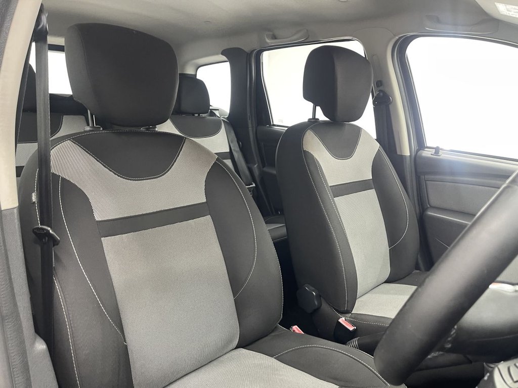 Used Dacia Duster 2018 for sale - 77356387: Photo 2