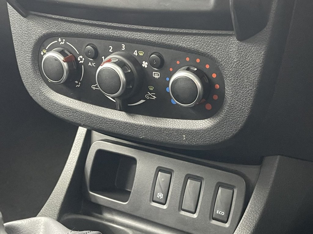 Used Dacia Duster 2018 for sale - 77356387: Photo 29