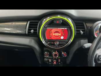 Used MINI Hatch 2018 for sale - 75086981: Photo