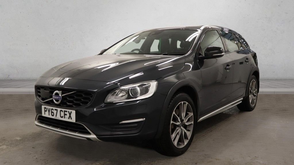 Used Volvo V60 Cross Country 2017 for sale - 76900833: Photo 5