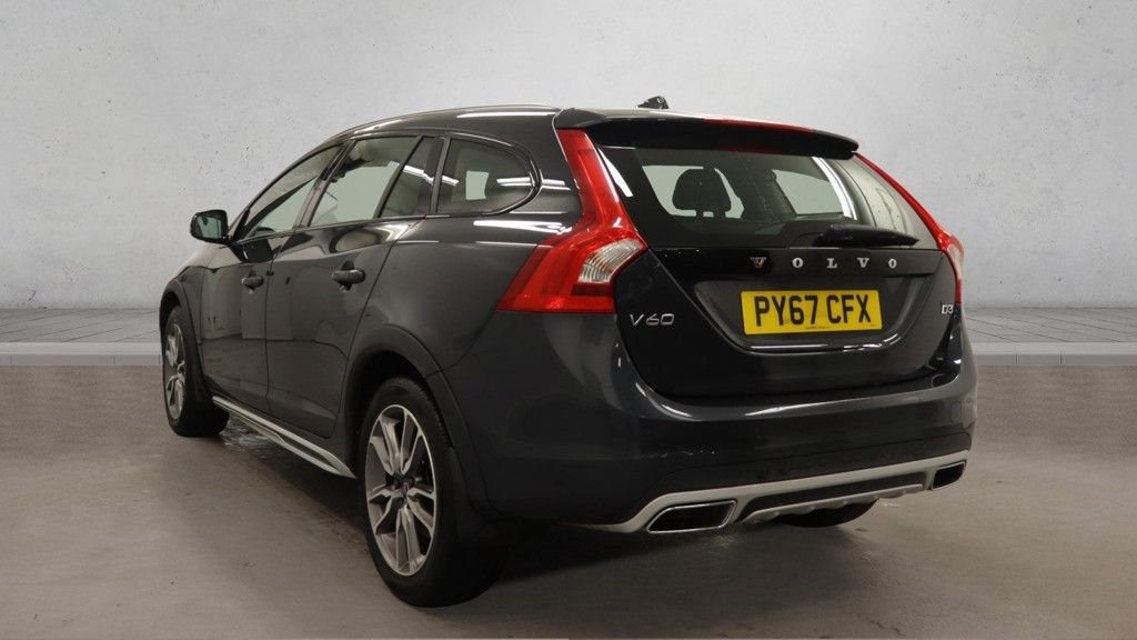 Used Volvo V60 Cross Country 2017 for sale - 76900833: Photo 6
