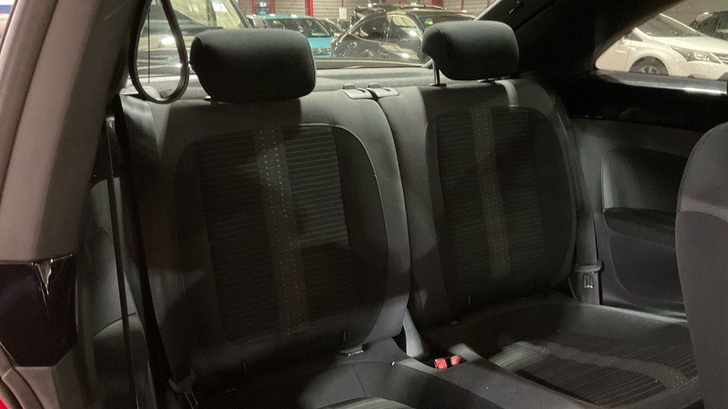 Used Volkswagen Beetle 2016 for sale - 78030597: Photo 9