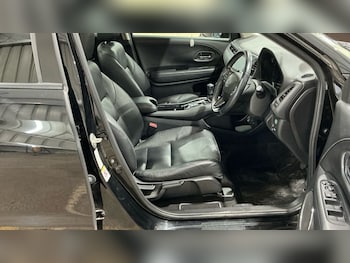 Used Honda HR-V 2018 for sale - 78102754: Photo