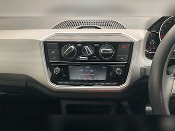 Used Volkswagen up! 2018 for sale - 75831345: Photo