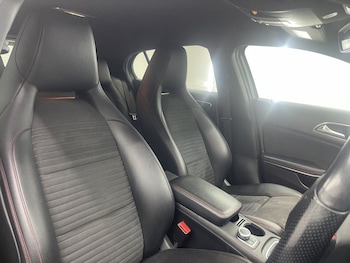 Used Mercedes-Benz GLA 2018 for sale - 79584445: Photo
