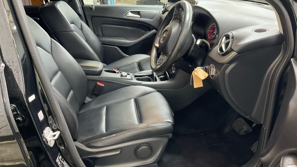 Used Mercedes-Benz B Class 2017 for sale - 76840781: Photo 2