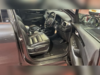Used Kia Sorento 2019 for sale - 76185690: Photo 2
