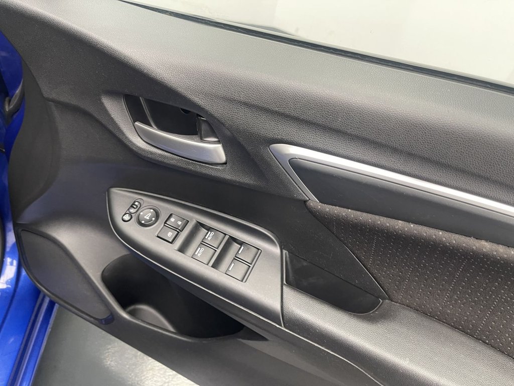 Used Honda Jazz 2017 for sale - 77408192: Photo 18