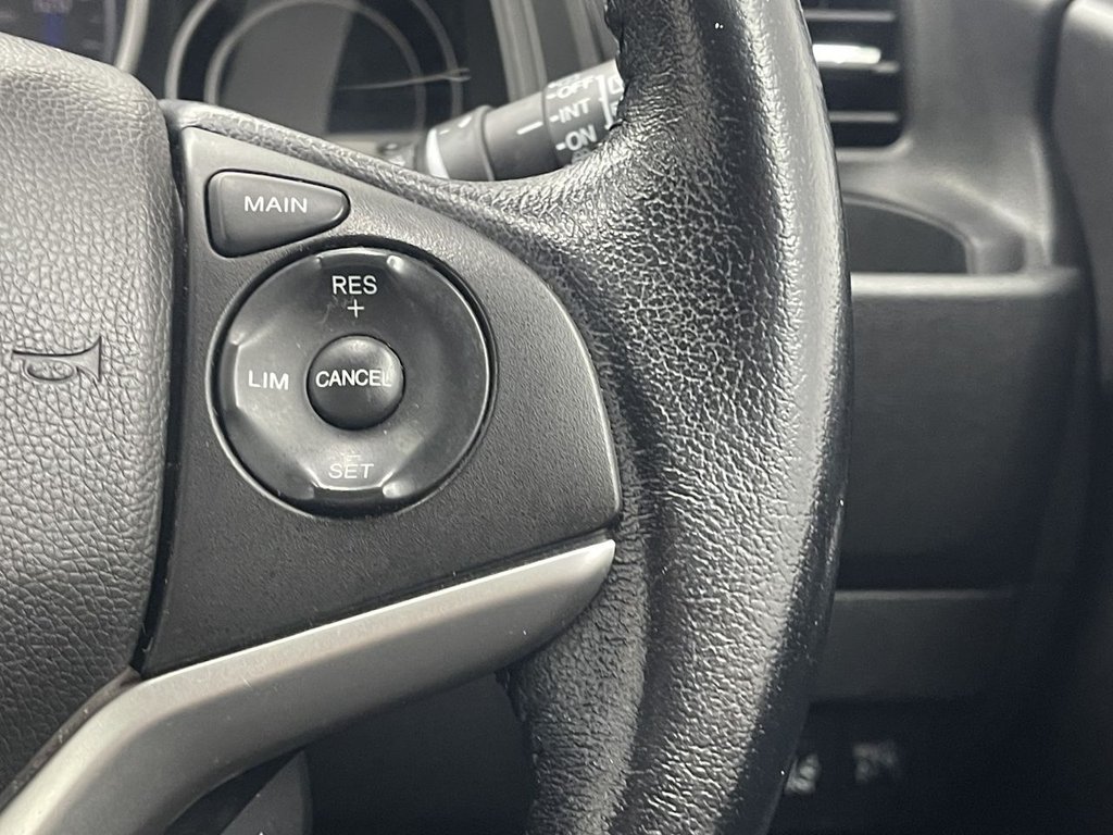 Used Honda Jazz 2017 for sale - 77408192: Photo 25