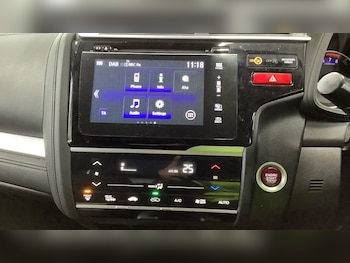 Used Honda Jazz 2017 for sale - 77408192: Photo