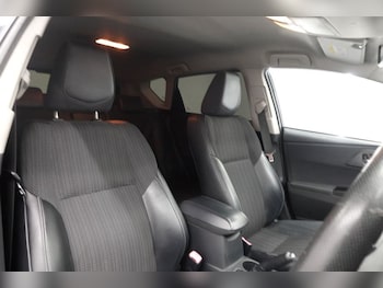 Used Toyota Auris 2013 for sale - 79584467: Photo