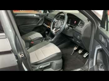 Used Volkswagen Tiguan 2019 for sale - 75432438: Photo