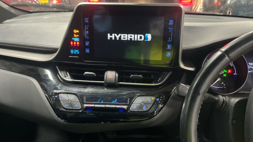 Used Toyota C-HR 2019 for sale - 77748566: Photo 3