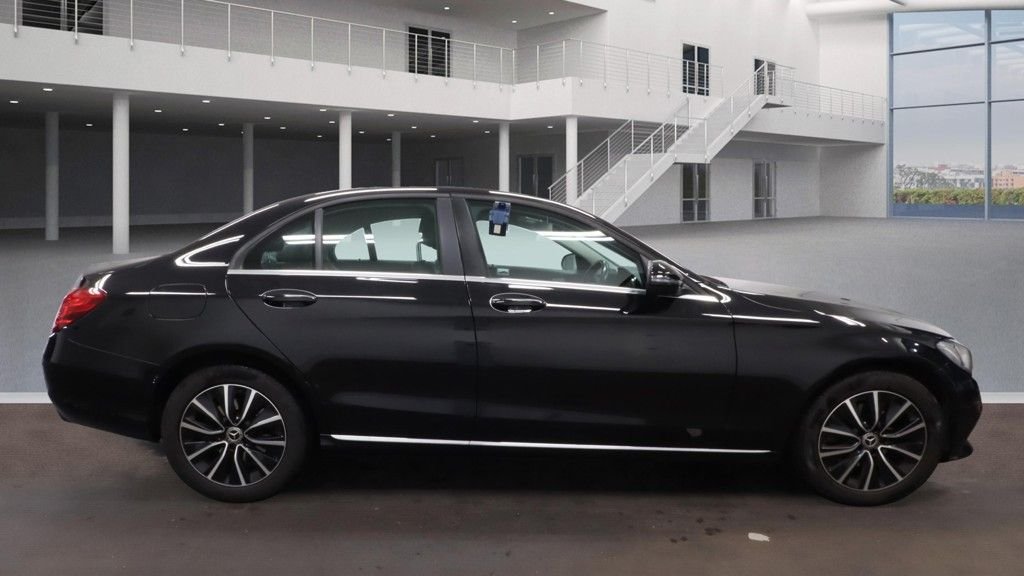 Used Mercedes-Benz C Class 2019 for sale - 76372492: Photo 8