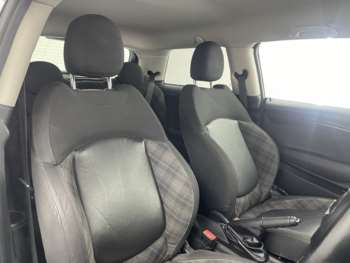 Used MINI Hatch 2018 for sale - 75062858: Photo