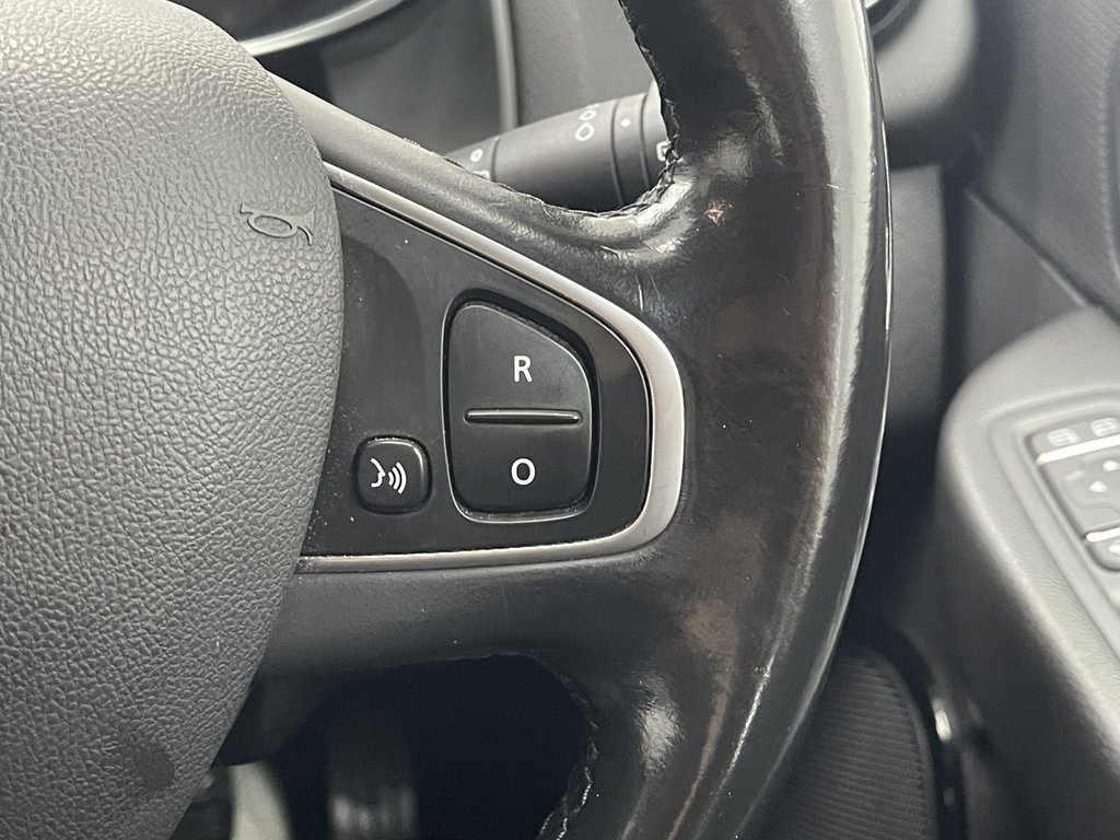 Used Renault Clio 2017 for sale - 76487036: Photo 24