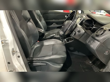 Used Renault Clio 2017 for sale - 76487036: Photo