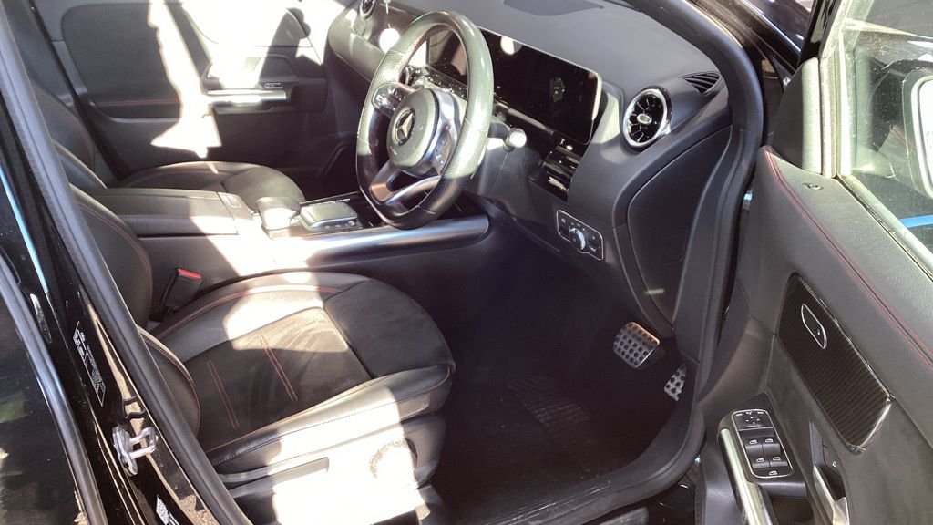 Used Mercedes-Benz GLA 2021 for sale - 77205371: Photo 2