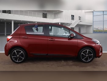 Used Toyota Yaris 2018 for sale - 77072792: Photo