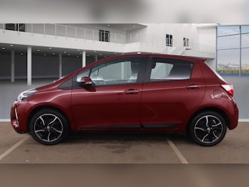 Used Toyota Yaris 2018 for sale - 77072792: Photo